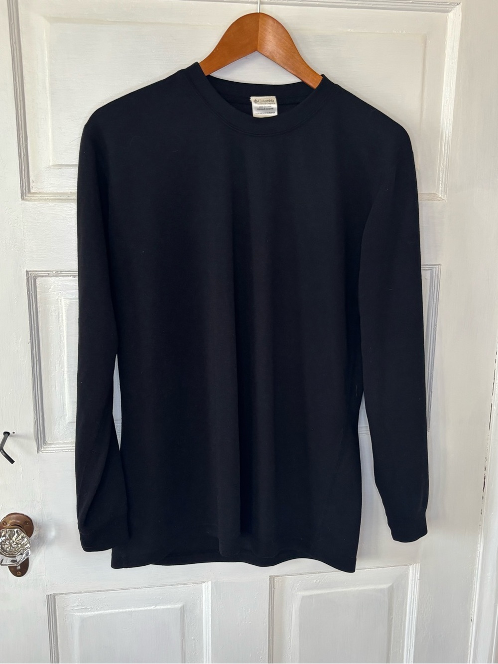 Columbia Black Long-Sleeve Crewneck Shirt